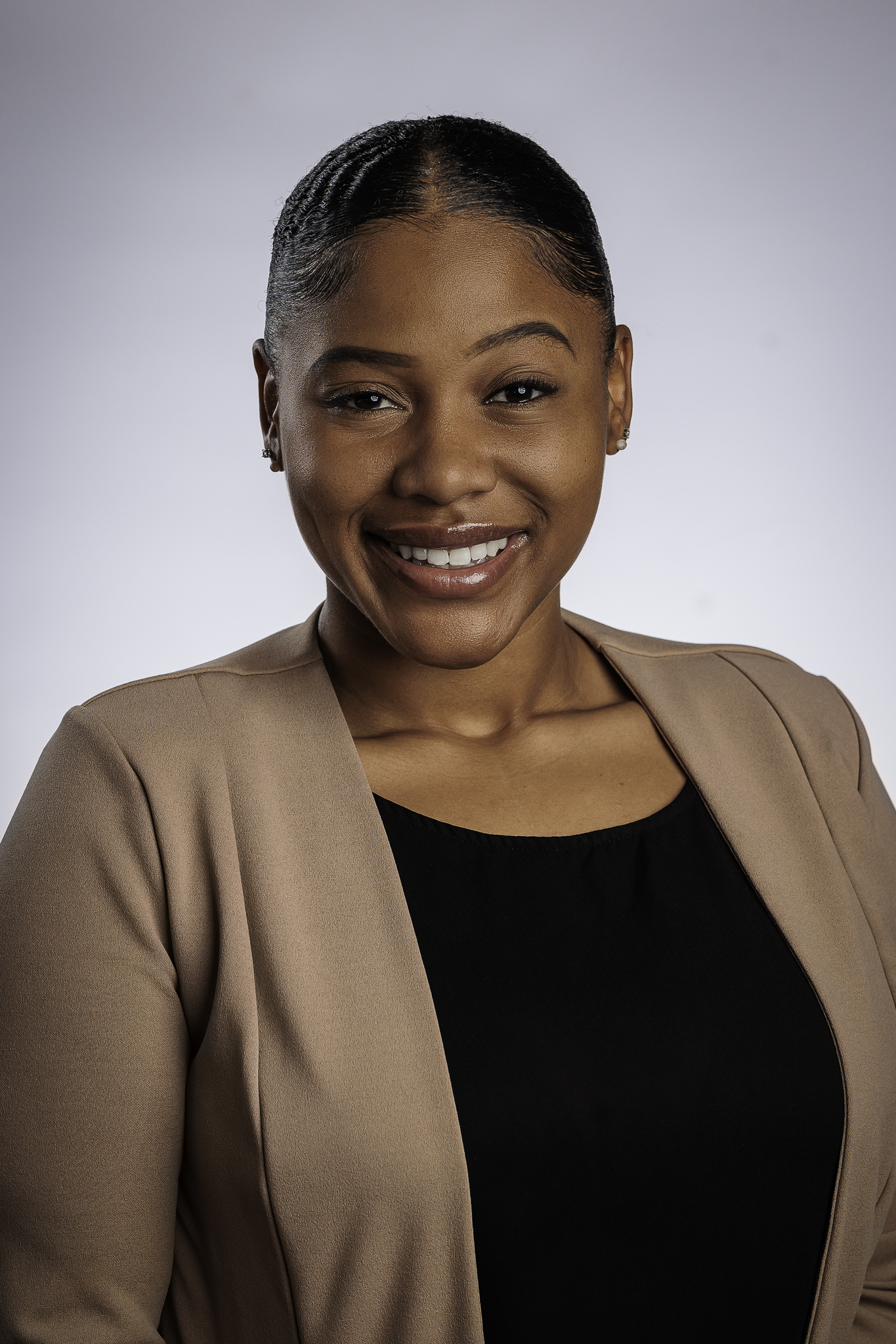 Taylor Smith's Headshot